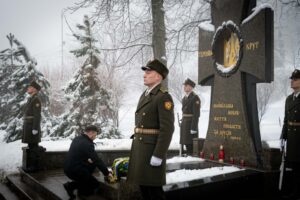 Зеленський вшанував пам’ять Героїв Крут