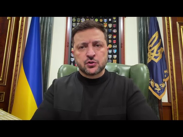 Володимир Зеленський у вечірньому зверненні подякував українським рятувальникам