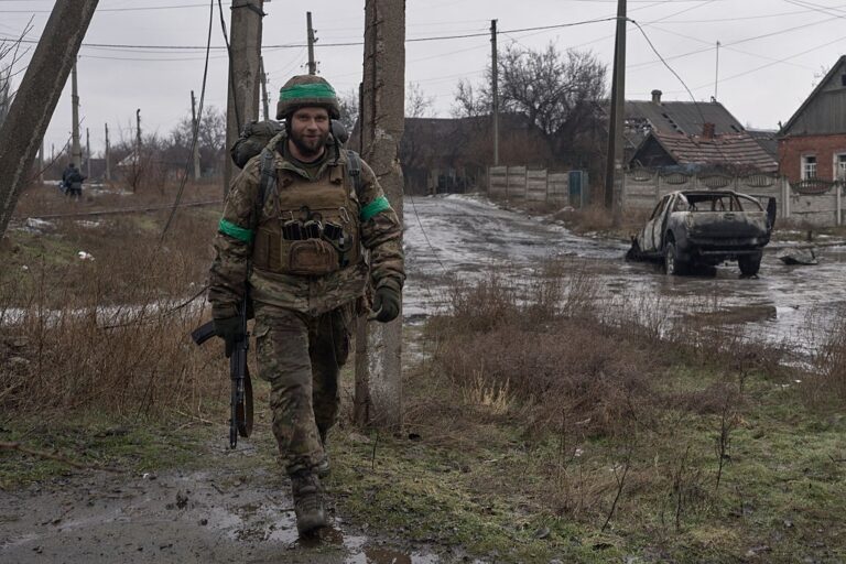 Донбас і Запоріжжя. Сценарії п&rsquo;ятого року війни