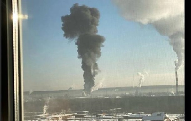 Генштаб підтвердив ураження НПЗ в російській Ухті