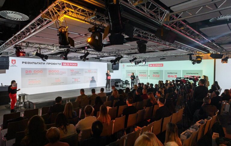 Метінвест підтримуватиме оборонців Маріуполя до повернення їх усіх з полону