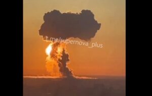 На аеродромі Енгельс потужні вибухи – соцмережі