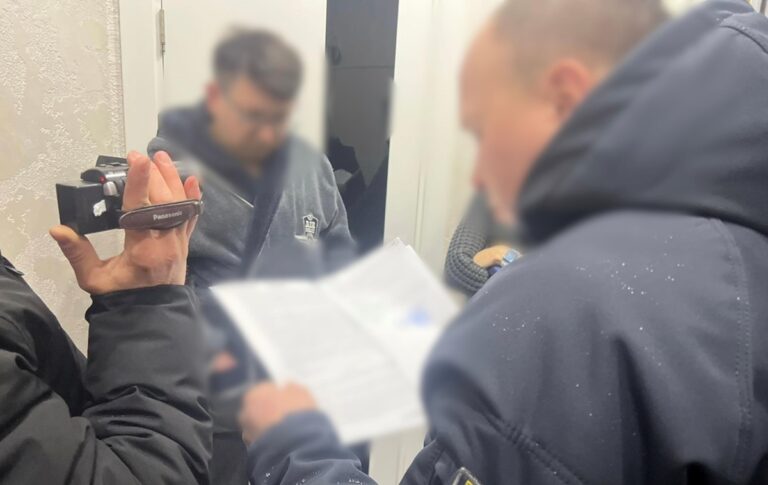 На Одещині лікарня змушувала пацієнтів платити за безкоштовні операції