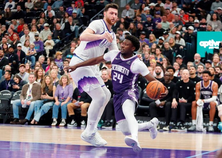 НБА: Юта зупинила Сакраменто в дуелі