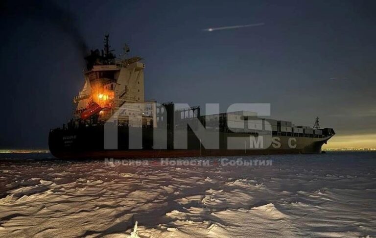 Під Петербургом вибухнуло вантажне судно – ЗМІ