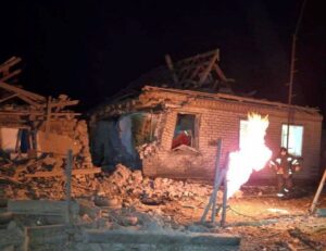 РФ вдарила по Дніпропетровщині: пошкоджені підприємство та гімназія