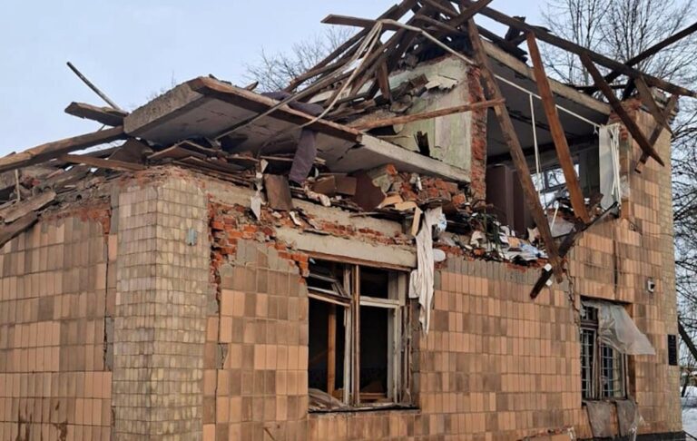 Росіяни атакували аграрне підприємство на Сумщині: є загиблі