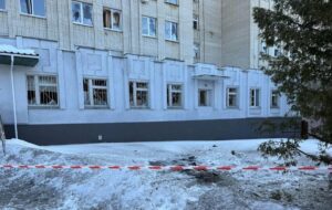 Росіяни вдарили по лікарні в Сумах