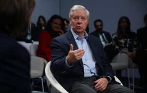 Сенатор Грем зчепився з лідерами Данії та Гренландії в Мюнхені – ЗМІ