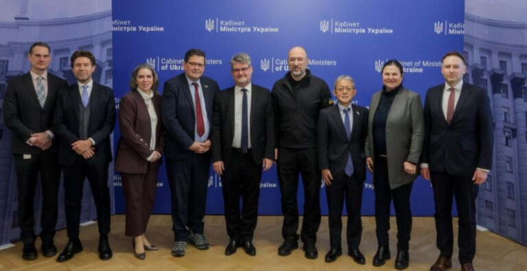 Шмигаль зустрівся з послами країн G7 та ЄС