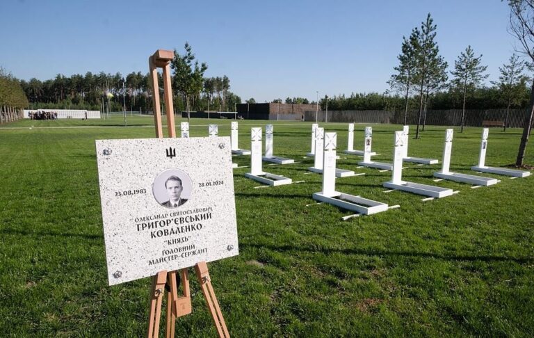 Стало відомо, скільки поховань відбулось на НВМК за пів року