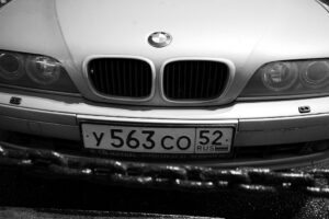 Світові автобренди оминають антиросійські санкції через Китай