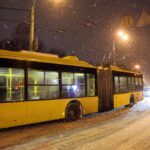 У Києві поступово відновлюють рух трамваїв і тролейбусів