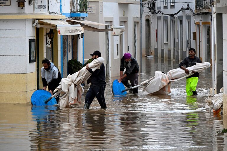 У Португалії через повені обвалилася частина ключової автомагістралі