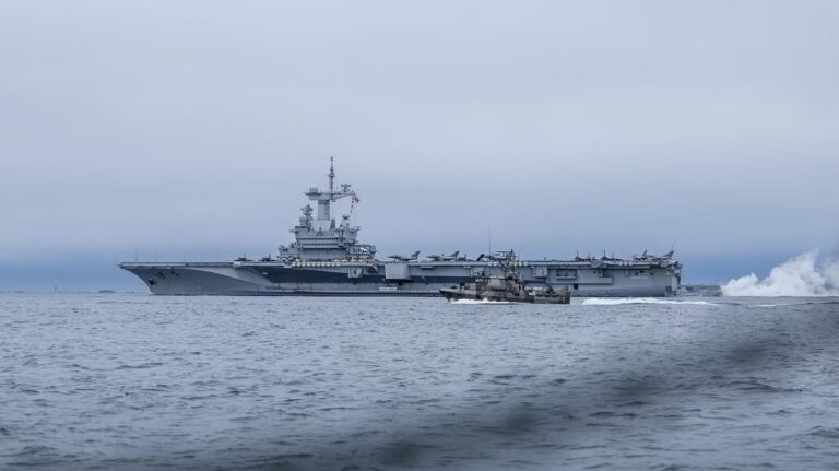 У Швеції підтвердили, що до французького авіаносця летів російський дрон