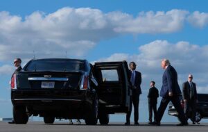 У США вбили чоловіка біля резиденції Трампа