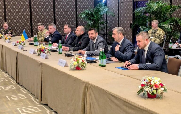 У Женеві завершились переговори України, США і РФ