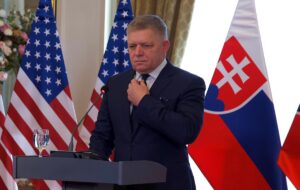 В Словаччині подадуть до прокуратури скаргу на державну зраду Фіцо