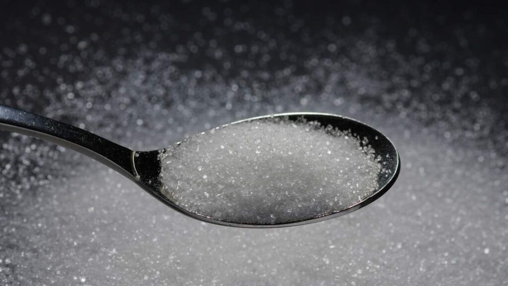 З гіркою чи без: скільки грамів різних продуктів міститься у чайній ложці