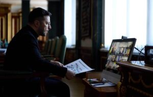 Зеленський пригрозив місцевій владі “висновками”