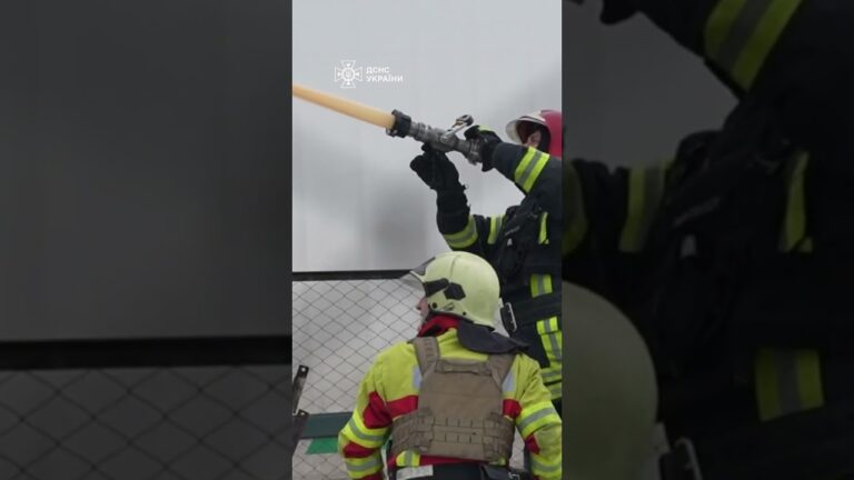 Суми: Ліквідація пожежі під загрозою повторного удару