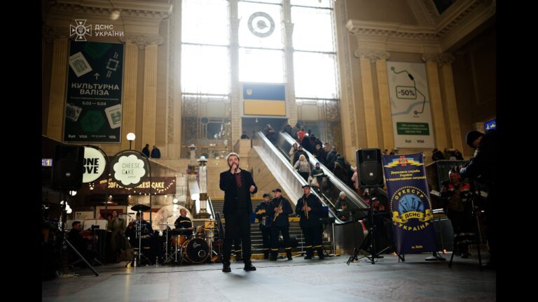 Весна починається з музики