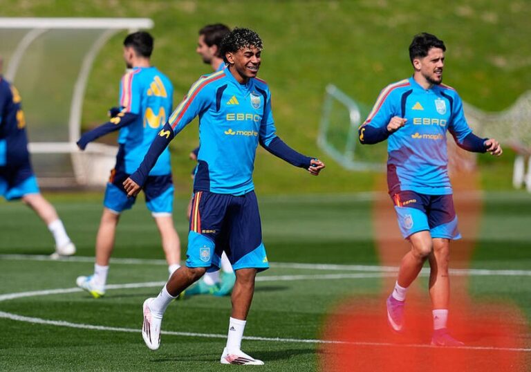 Барселона висунула прохання збірній Іспанії щодо Ямаля