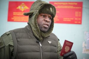 Число виданих паспортів РФ іноземцям впало до рекордного низького рівня