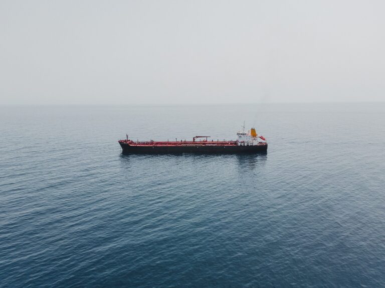 Філіппіни вперше за п’ять років закупили російську нафту – ЗМІ