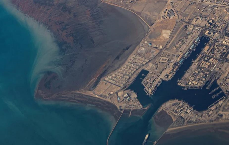 Головний біль Китаю: хто захищатиме Ормузьку протоку разом зі США