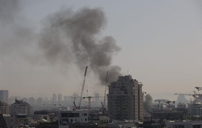 Іран та Ізраїль “обмінялися” ракетними ударами – ЗМІ