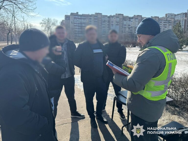 Киянин організував схему виїзду ухилянтів у статусі “священника”