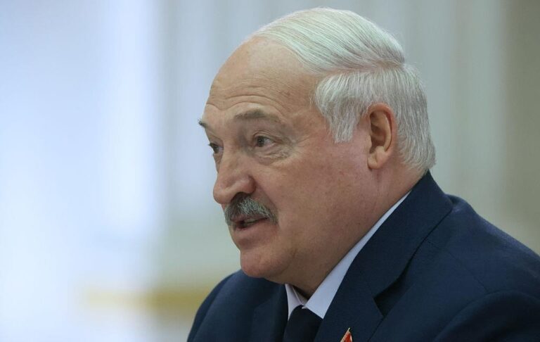 Лукашенко назвав умову для “застосування Орєшніка”