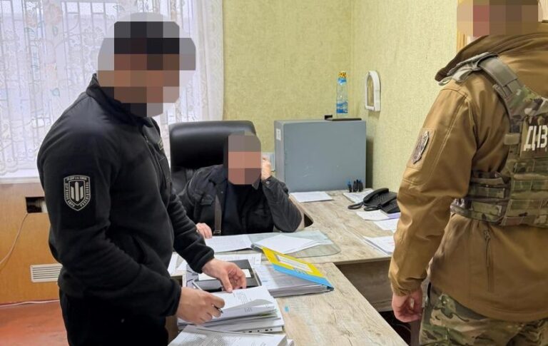 На Полтавщині начальник ТЦК “бронював” чоловіків