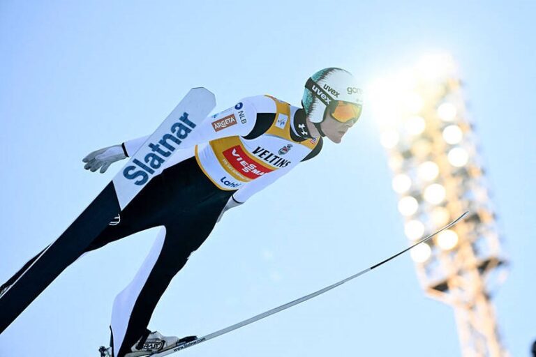 На шляху до рекорду на трампліні у Превца стали лижі