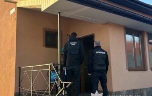 Нацполіція проводить 70 обшуків у медзакладах
