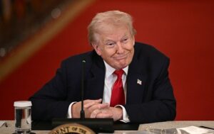 Трамп несподівано попросив допомоги у низки країн