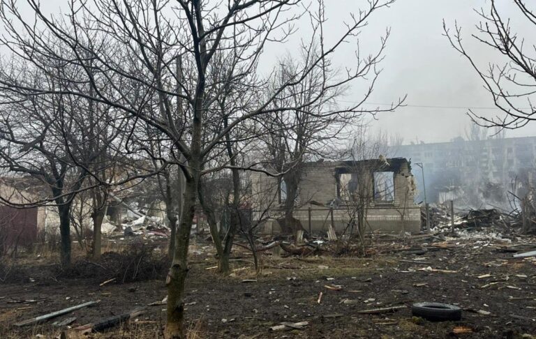 У Краматорську вісім поранених через бомбовий удар