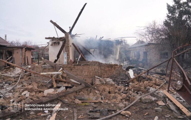 У Запоріжжжі “шахед” зруйнував будинок, є загиблі