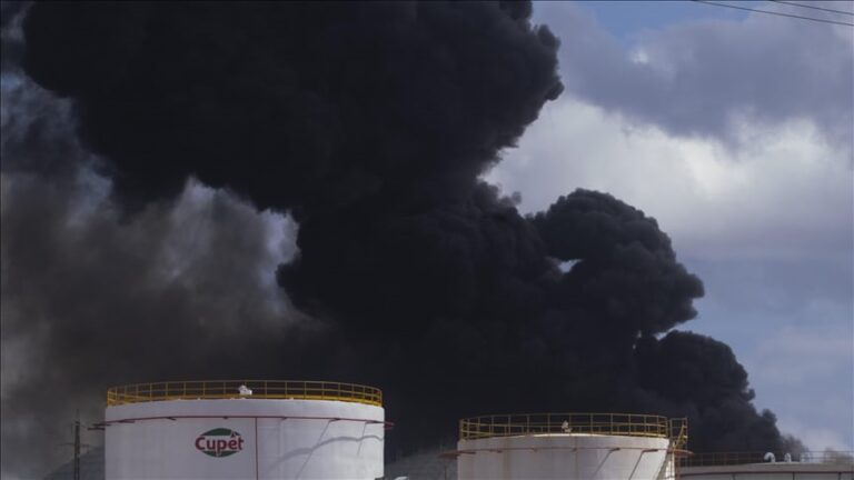 В аеропорту Кувейту дрони влучили в резервуар із пальним