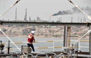 В Ірані відповіли, чи вплинули удари США на експорт нафти