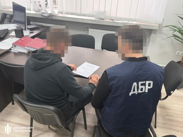 Високопосадовець з Буковини “пробачав” бізнесу мільйони податків