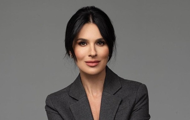 Єфросиніна показала фігуру у купальнику та розкрила секрет свого харчування