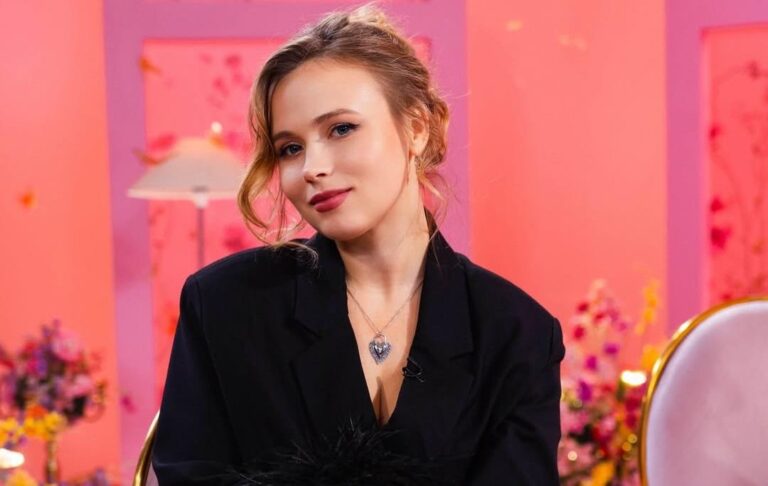 Зірка Сватів замилувала кадрами з донькою