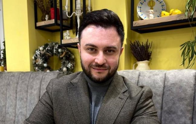 Зниклий блогер Богдан Беспалов показався у військовій формі