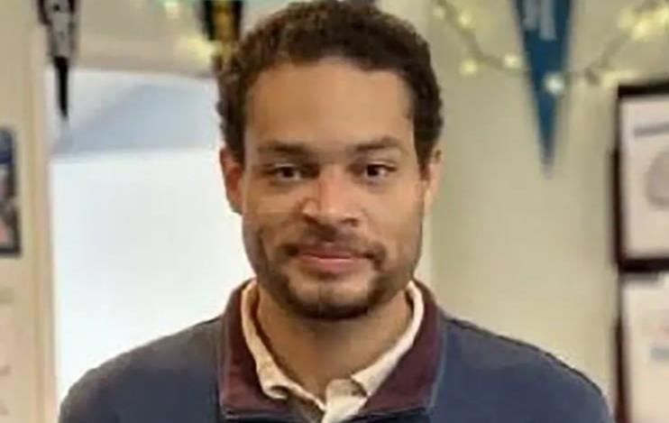 Чоловік, який відкрив вогонь на заході з Трампом, виявився вчителем