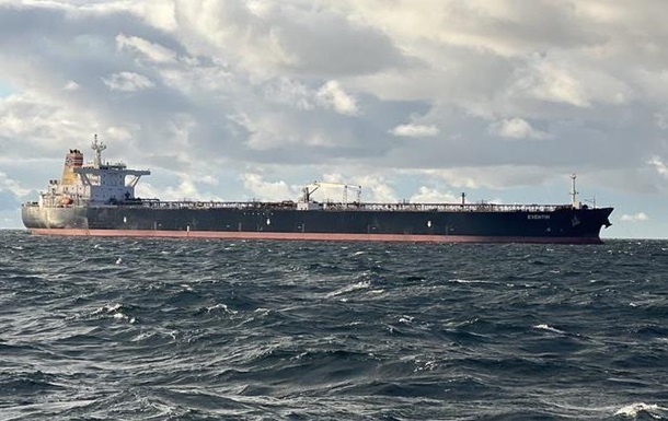 Естонія відмовилася затримувати російські танкери