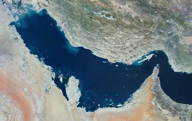 Іран підтвердив отримання грошей за прохід суден через Ормуз