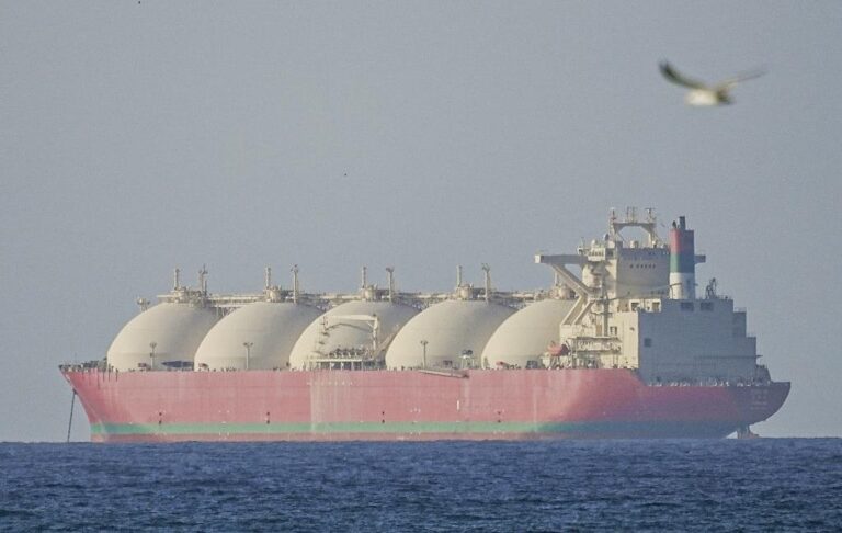 Іран відновив перекриття Ормузьку протоку