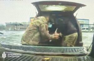 На Донеччині викрили військового на спробі продажу кулеметів